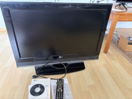 LG Fernseher Flachbildschirm 32 Zoll gebraucht