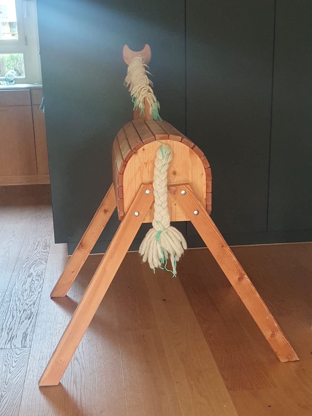 Jouets: Holz-Pferd – D'occasion à Zug par IvoMo 2