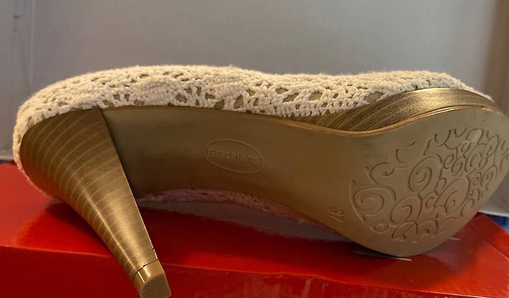 Scarpe da donna: Sommerschuhe – Usato da Eggersriet venduto da Gio_Mag_Stucki 1