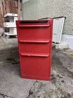 Massive Auszugschränke