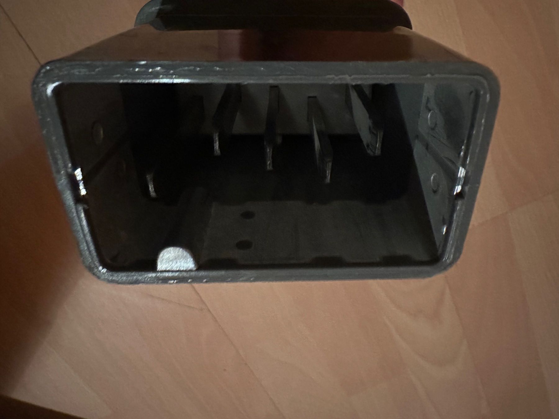 Spine: Stecker CMC J25 5 Polig – Usato da Huttwil venduto da Bolpa 1