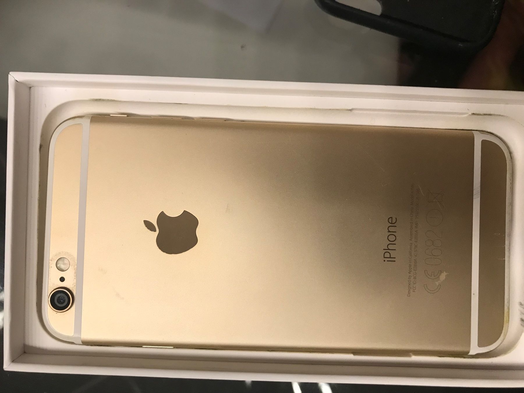 Apple Portables: Iphone 6 mit 64GB – D'occasion à Mauren par SB1606