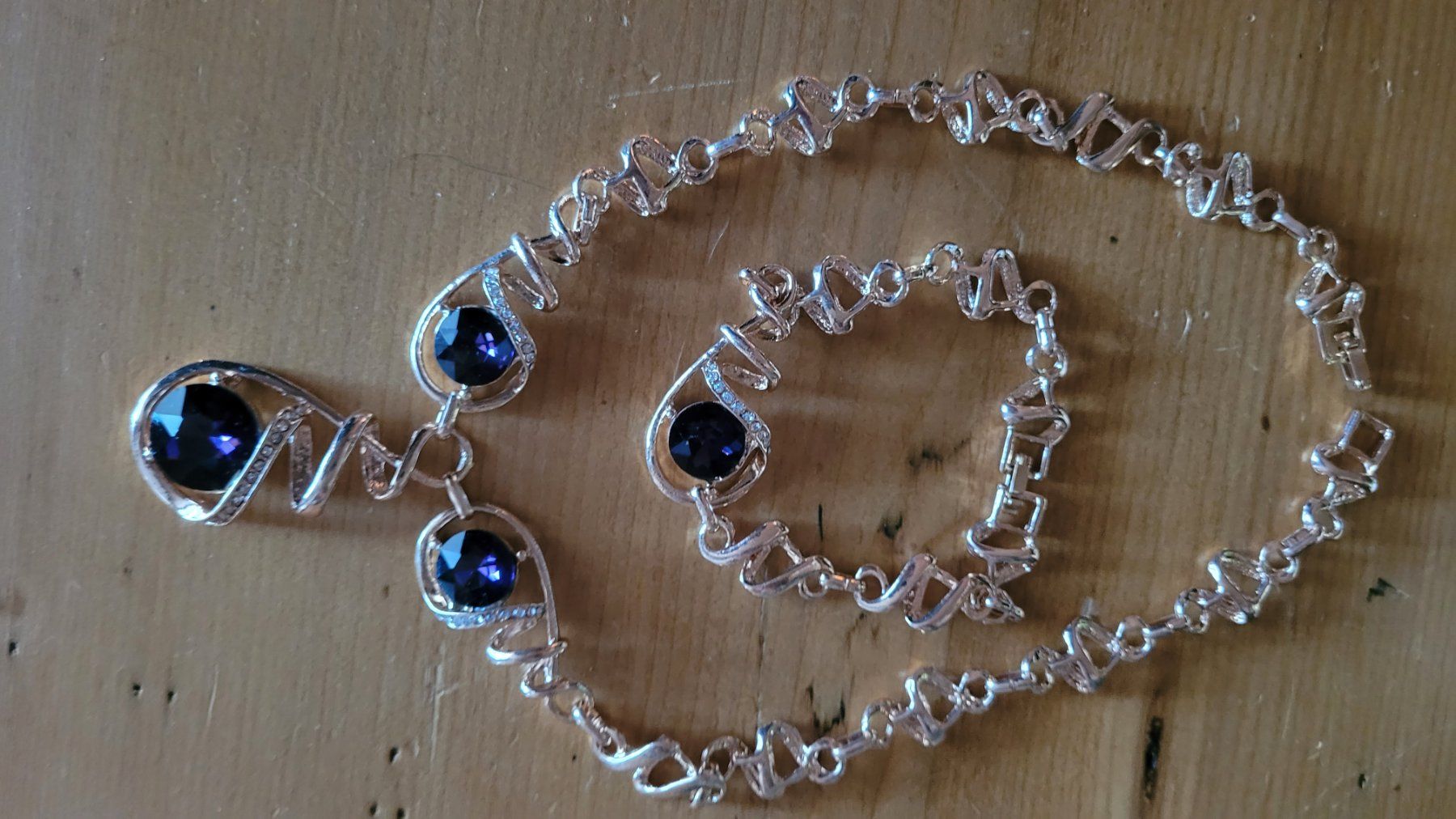 Sonstiger Schmuck: Goldfarbener Modeschmuck - Kombination mit violettem Stein – Neu (gemäss Beschreibung) aus Courtételle von Anais72 5