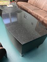 Schwarzer Couchtisch mit Glitzer Effekt - Top Zustand!
