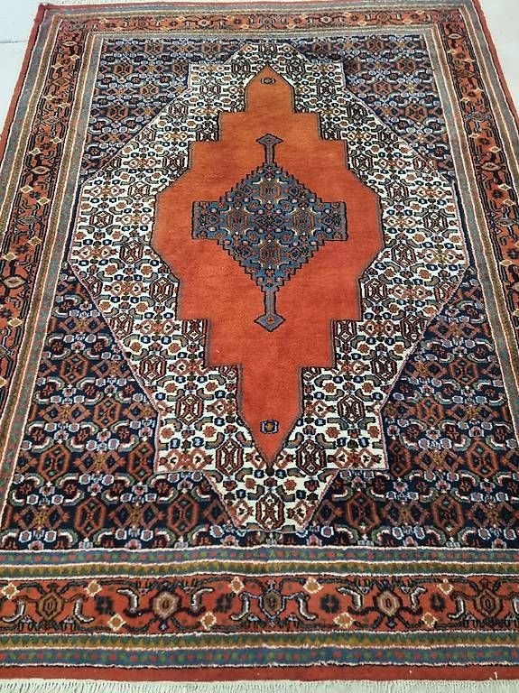Teppiche: 180×252 Orientteppich Handgeknüpft – Gebraucht aus Olten von Mezopotamya
