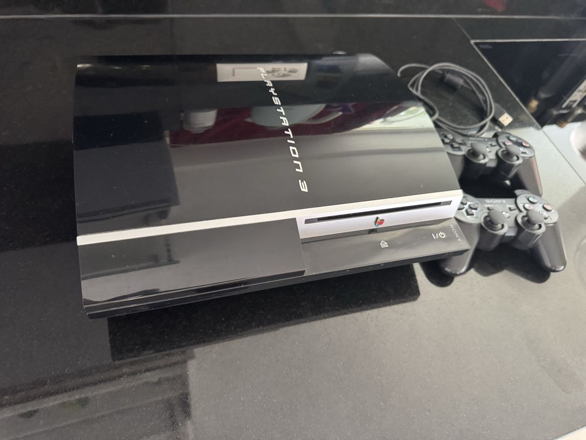 Sony Console: PS3 Sony Playstation 3 / GTA 5 – Usato da Biel/Bienne venduto da jack.lalanne