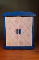 Kleiderschrank für Puppenhaus/Puppenstube