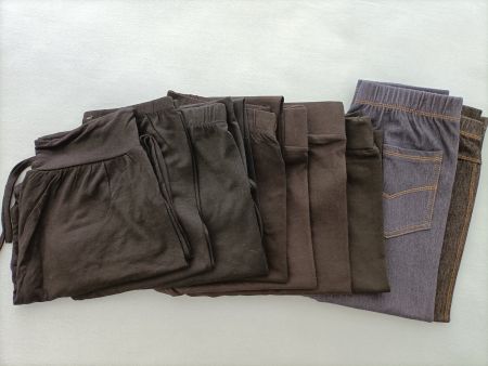 Kleiderpaket mit 9 Leggings in Grösse S, NEU!