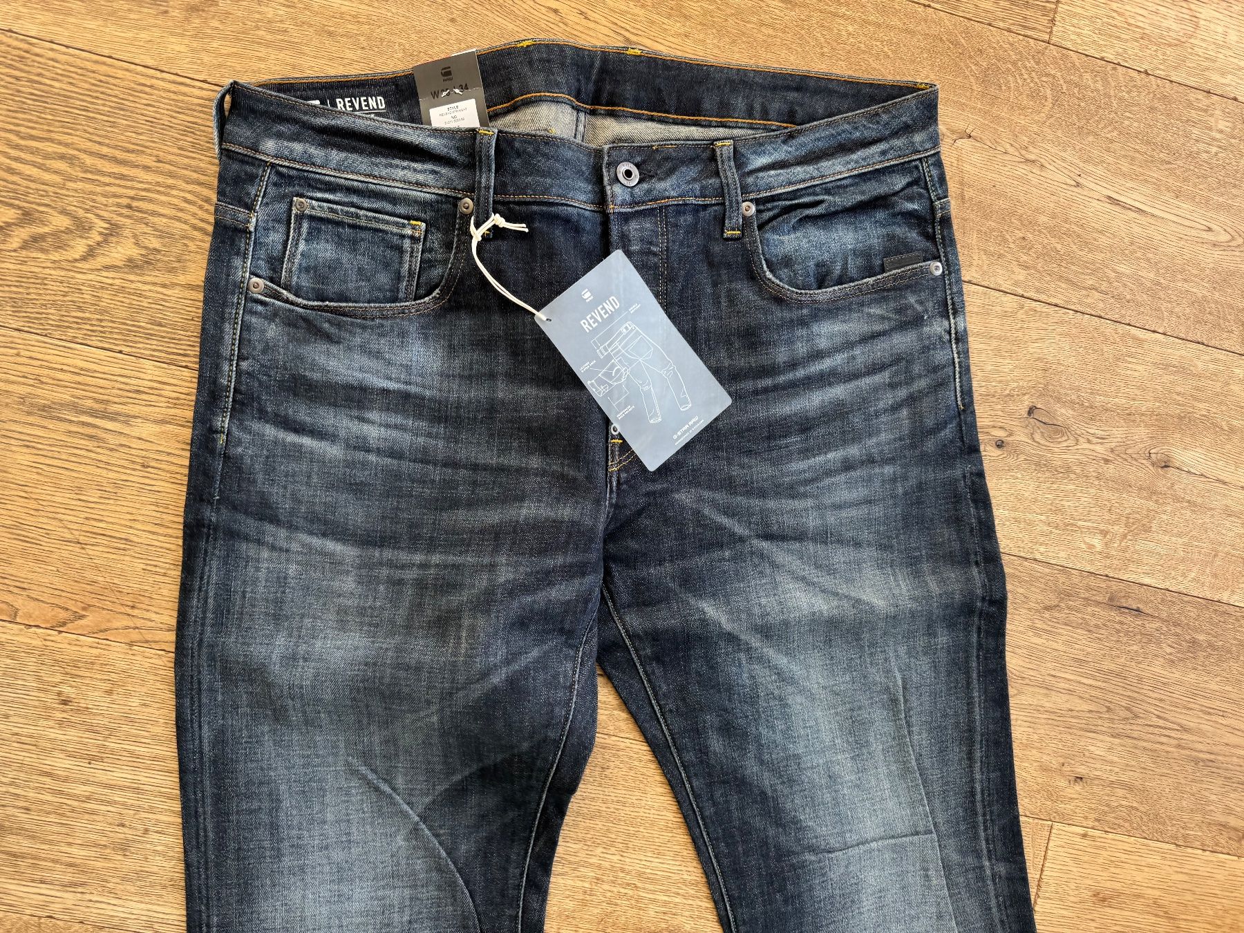 G-Star Jeans: Jeans, G-Star //NEU// 38/34 straight – Nuovo (secondo la descrizione) da Stettfurt venduto da outlet72 2