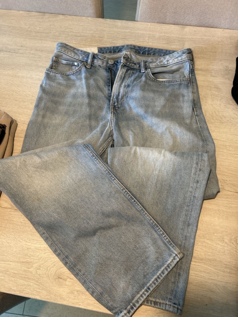 Bershka Kleiderpakete: Kleiderpaket grösse M Männer – Gebraucht aus bülach von Marinas1 4