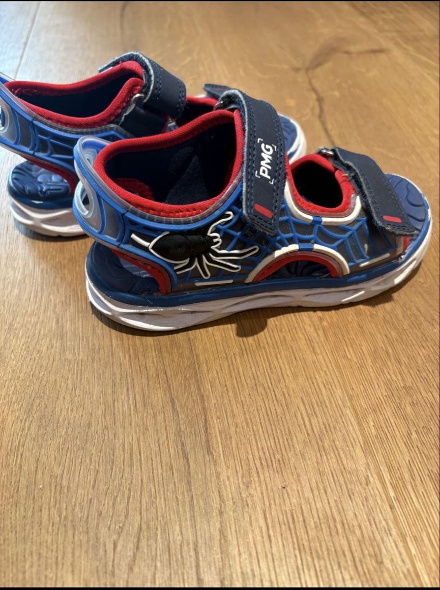 Primigi Scarpe per ragazzi: Leuchtsandalen Primigi Spiderman gr.28 – Usato da Birrhard venduto da kristiii