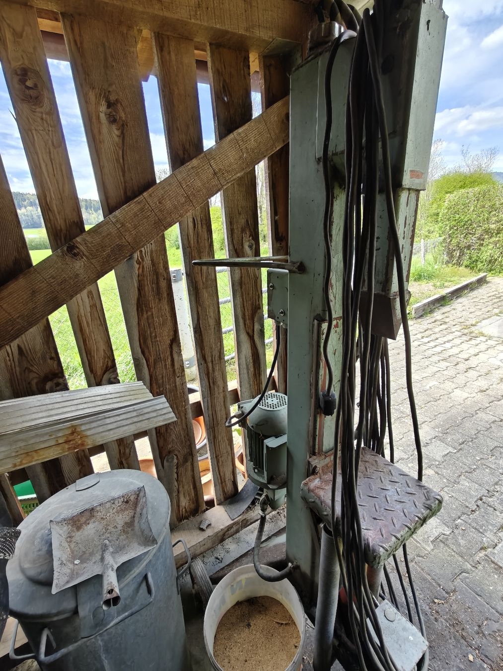 Tutte le macchine: fandeuse a bois  – Usato da Courrendlin venduto da dyd_rc5c 1