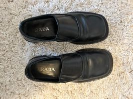 Prada Y2K-Style Leder-Loafer – Square Toe – Gr. 40