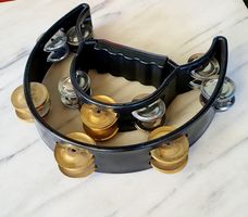 Schellenring mit 20 Schellen und Griff