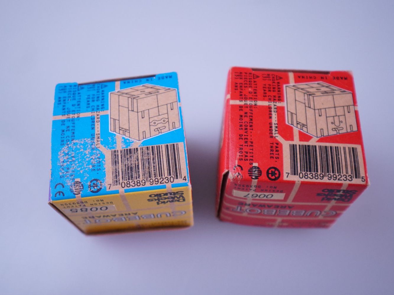 Statuette: 2x Cubebot SMALL Figuren (Bunt, Rot) – Usato da Rüti ZH venduto da Restwert_Rueti_ZH 2