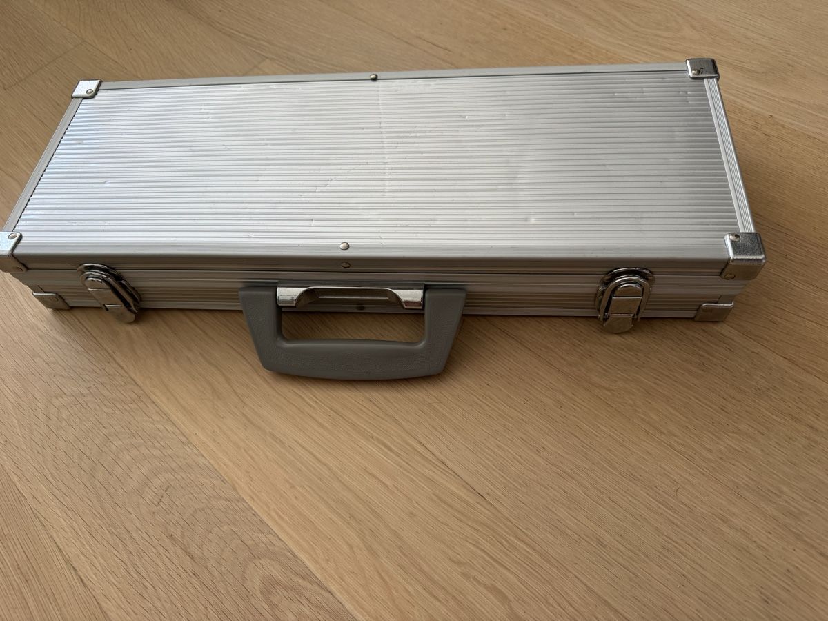 Set di posate: BBQ Grill Set im Alukoffer – Nuovo (secondo la descrizione) da Kloten venduto da Tanjaselina 2