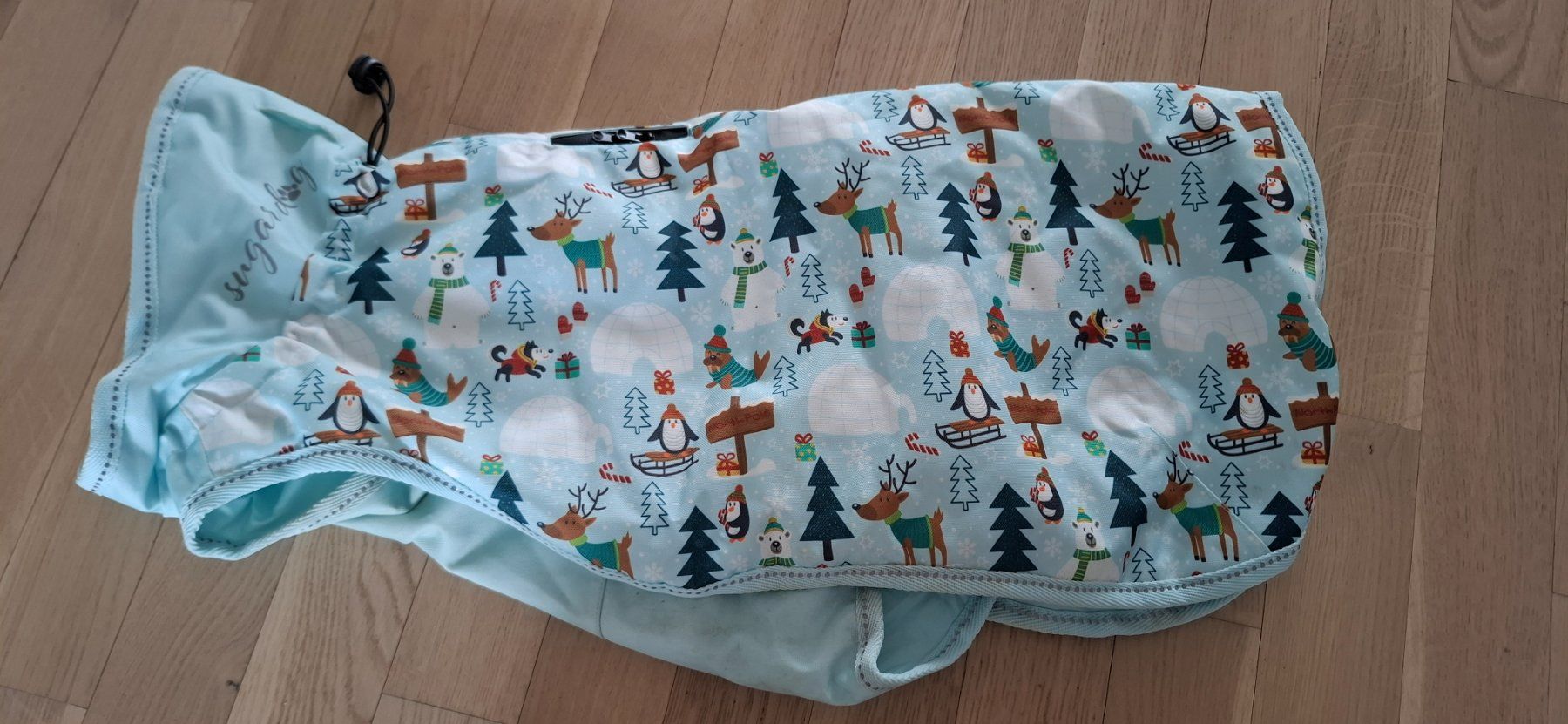 Abbigliamento: Winterhundemantel Candy Cane – Usato da Waltenschwil venduto da FreakingAlex