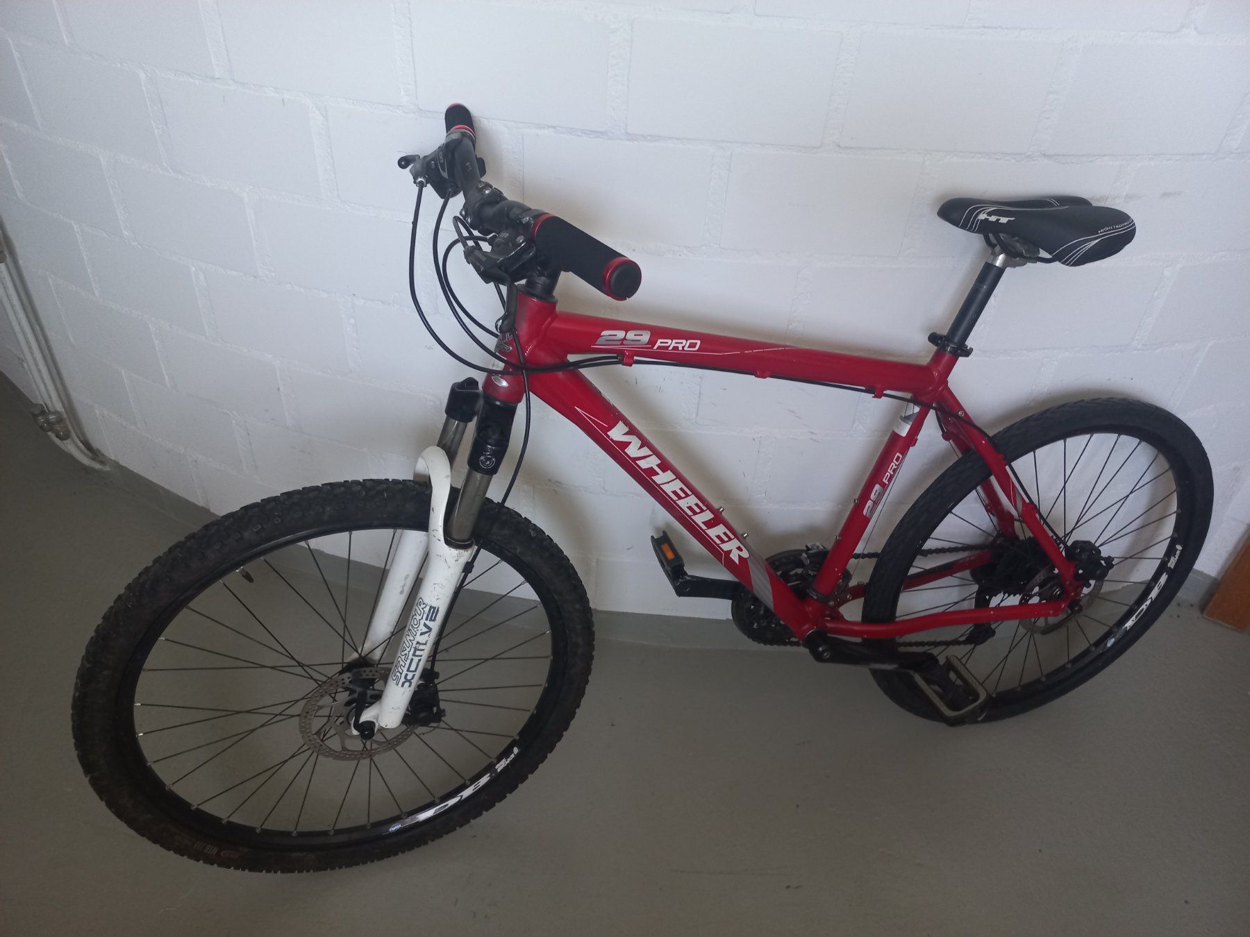 Wheeler Velos: WHEELER Mountainbike - SEHR GUT! CH-VERSAND im BIKEKARTON! – Gebraucht aus Rüthi (Rheintal) von topseller2026