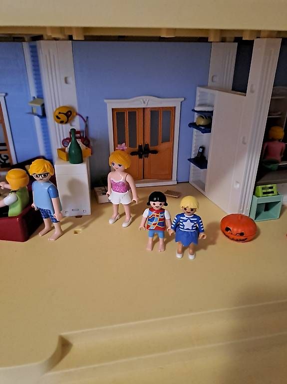 Playmobil Giocattoli: Grosses Playmobil Haus – Usato da Zürich venduto da Simonikus 2