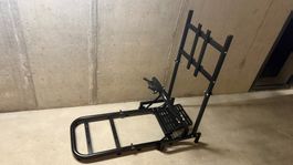 Sim Racing Cockpit / Rig mit integriertem Monitorständer