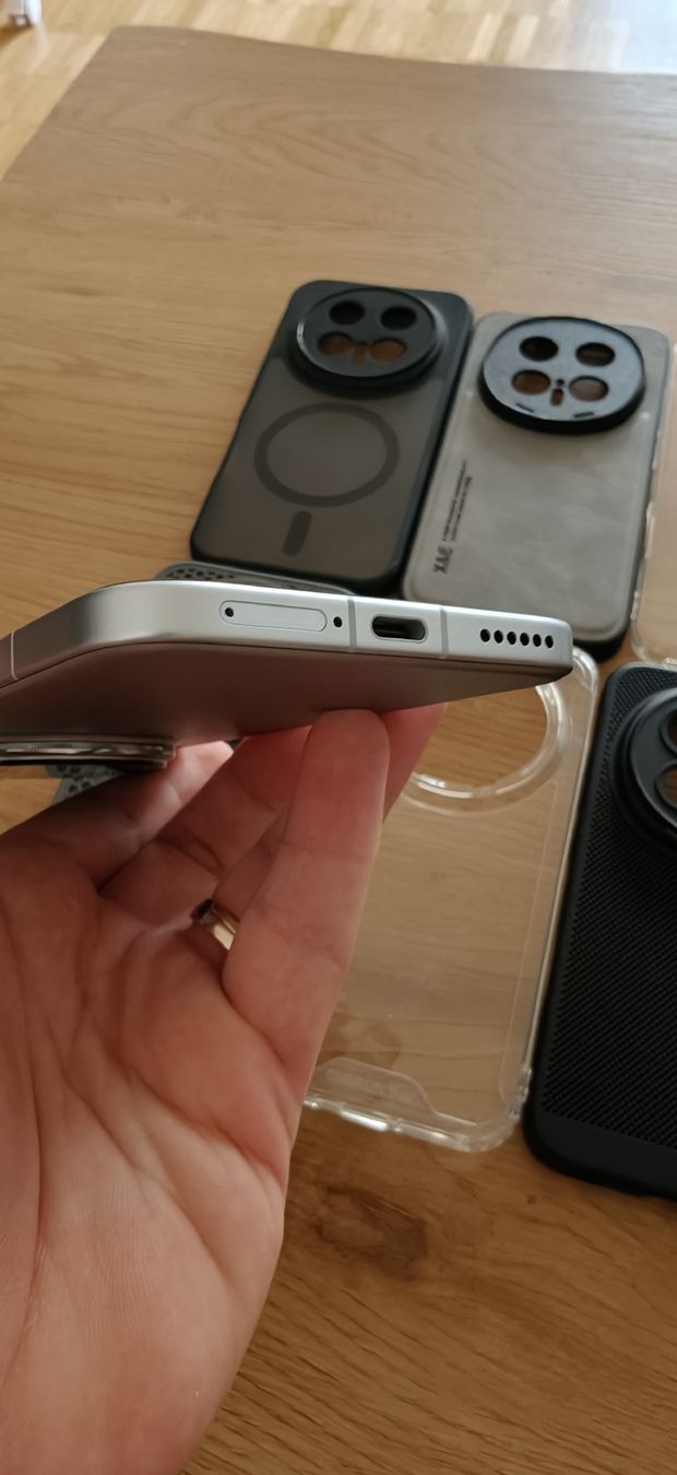 Honor Portables: Honor Magic 8 Pro 12/512GB Silver GLOBAL mit E-Sim & Google – D'occasion à Bachenbülach par SabriP 2