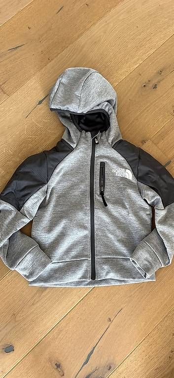Giacche: The North Face Zipper grau – Usato da Graltshausen venduto da Regeli1