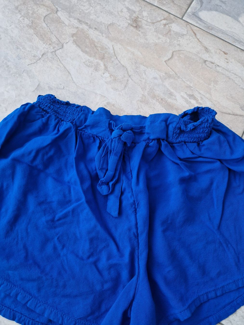 Calzedonia Pantaloni: Calzedonia Shorts, Gr. S – Usato da Niederrohrdorf venduto da Miripfiri 2