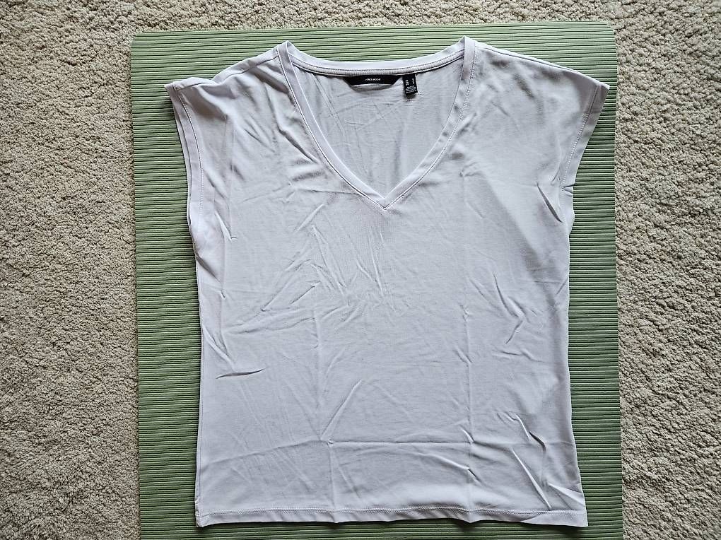 T-shirt: T-shirt Vero Moda Size 36 – Usato da Bülach venduto da jul_chf9