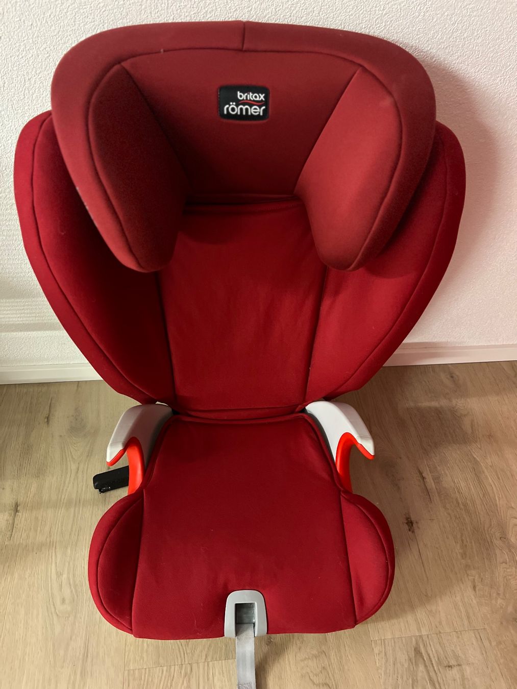Britax Römer Seggiolini per auto: Kindersitz Britax Römer mit Isofix aus erster Hand – Usato da Halten venduto da enilin