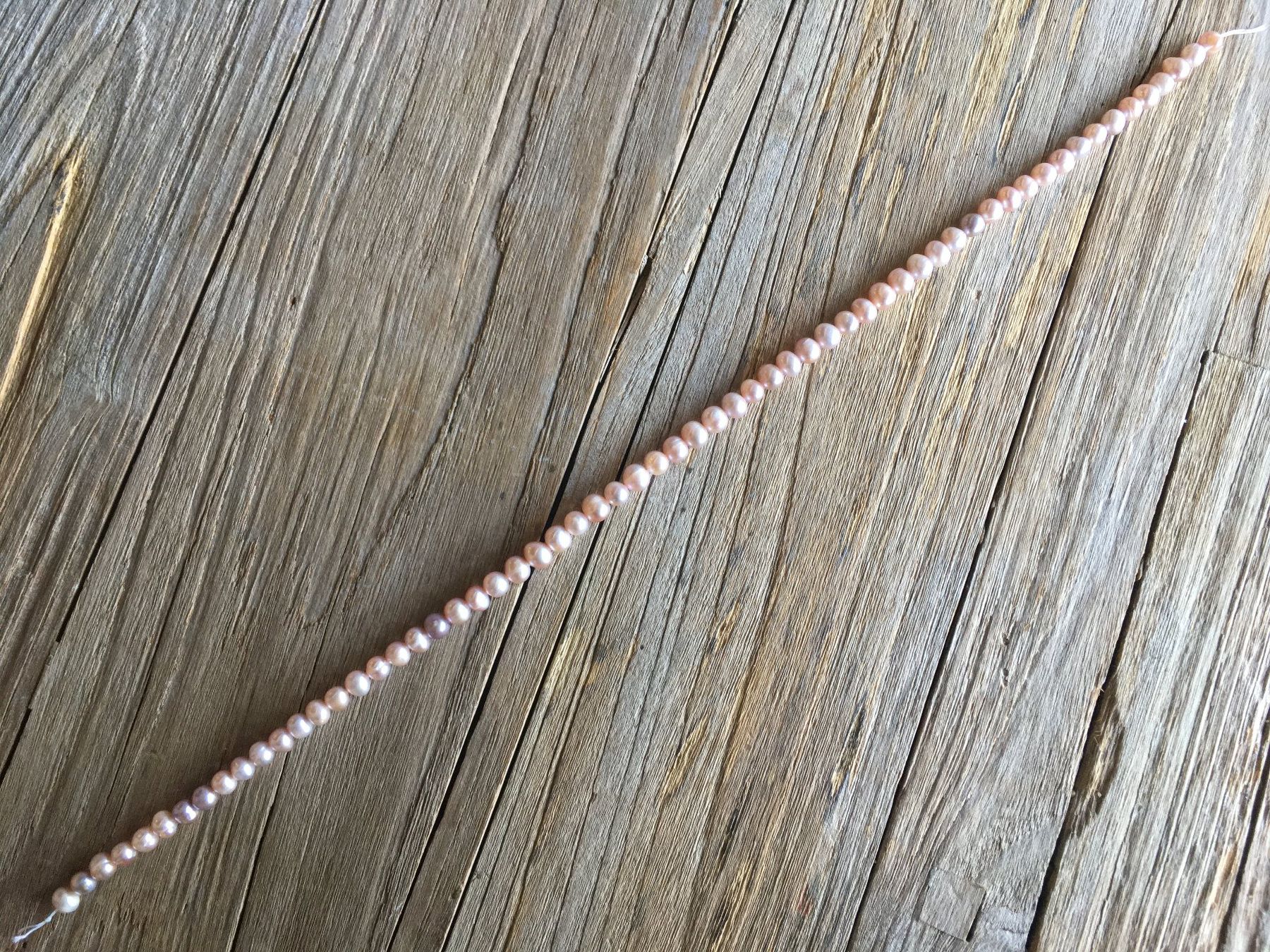 Catenine: PERLEN KETTENSTRANG LACHS  PERLEN ca. 7mm / LÄNGE 38cm – Nuovo e nell'imballaggio originale da Aesch ZH venduto da LiquidAktion 8