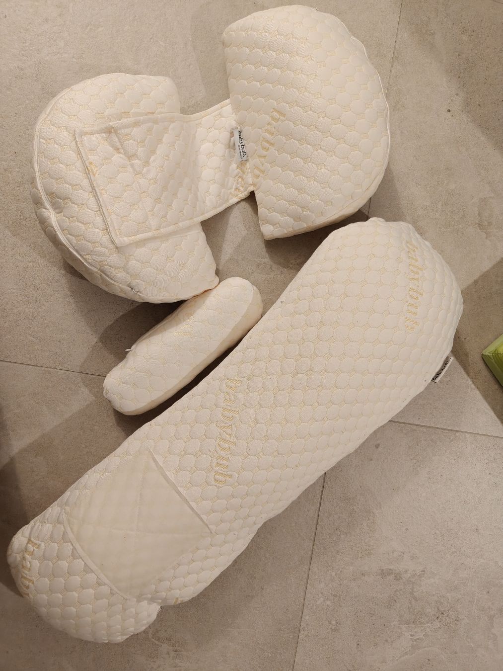 Cuscini: Bub's Maternity Pillow Bundle - Great for Sleep 😴 – Usato da Lonay venduto da ari_2xzm 1