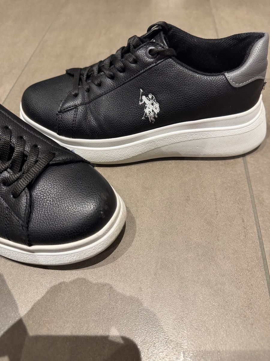 Damenschuhe: Sneaker schwarz (37) – Gebraucht aus Balgach von fad_jb55