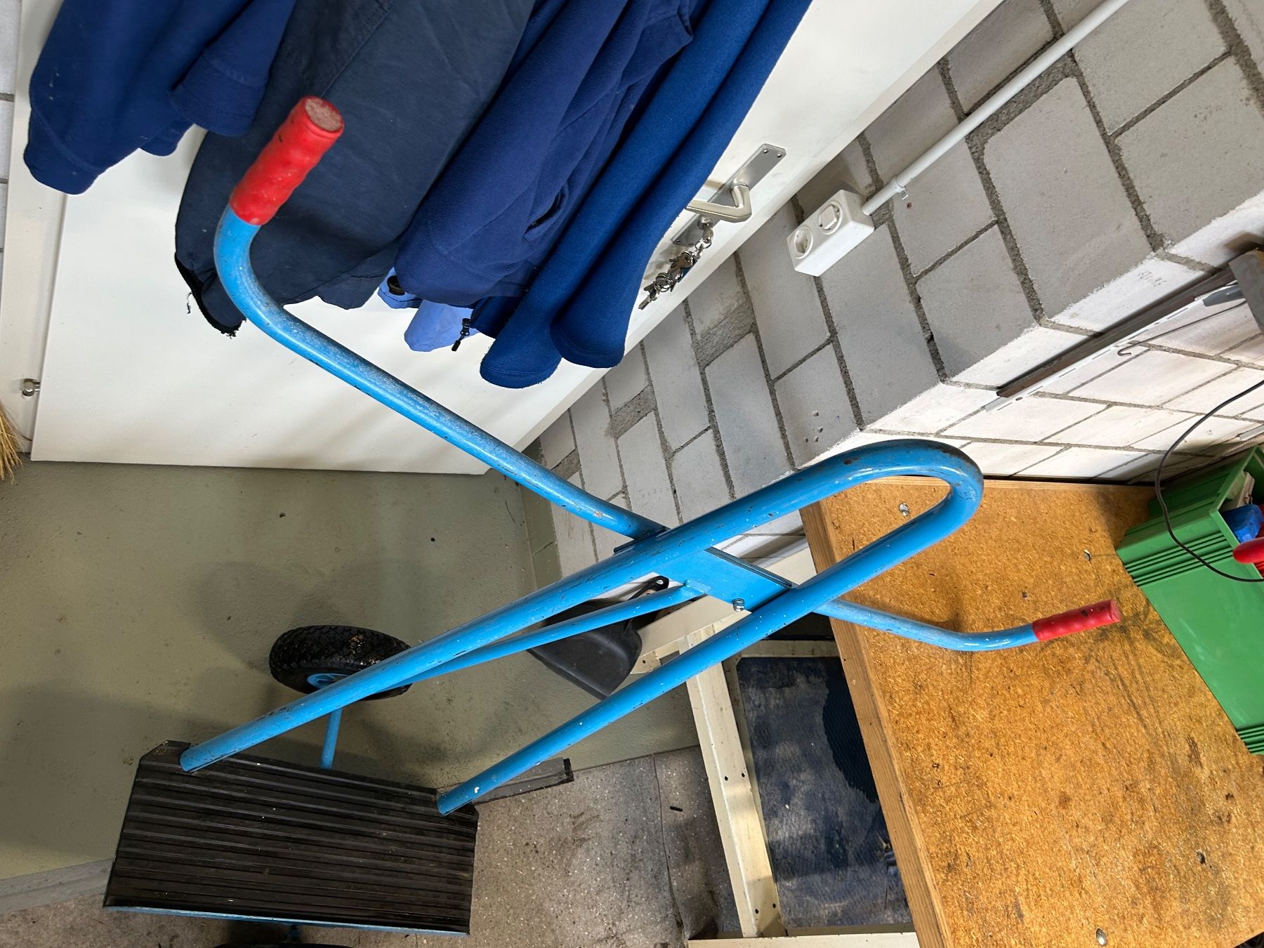 Tous les outils: Gipst plate wageli – D'occasion à Birr par antigo1 1