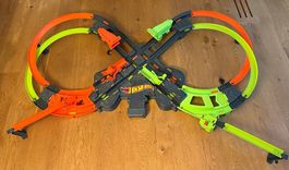 Coole Hot Wheel Bahn mit Hot Wheel Autos