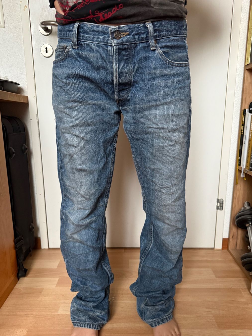 Jeans: Blaue Jeans, shade by shellac. gross ca 30 – Usato da Birmensdorf ZH venduto da T_Richard 2