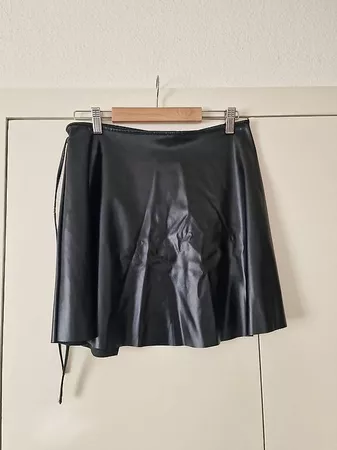 Wickelrock aus Kunstleder - Grösse 38