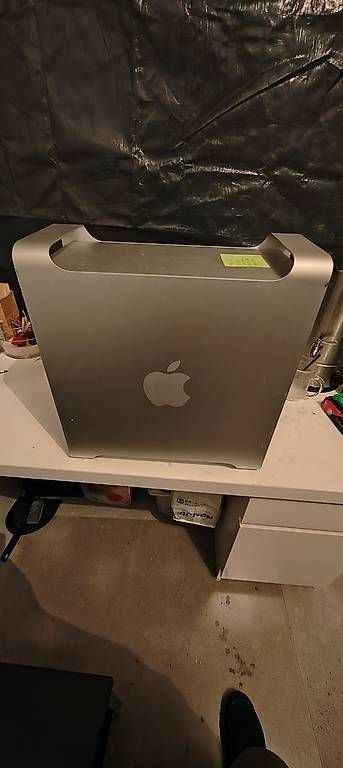 PCs: Mac Pro 5.1 – D'occasion à Zweidlen par jasko_