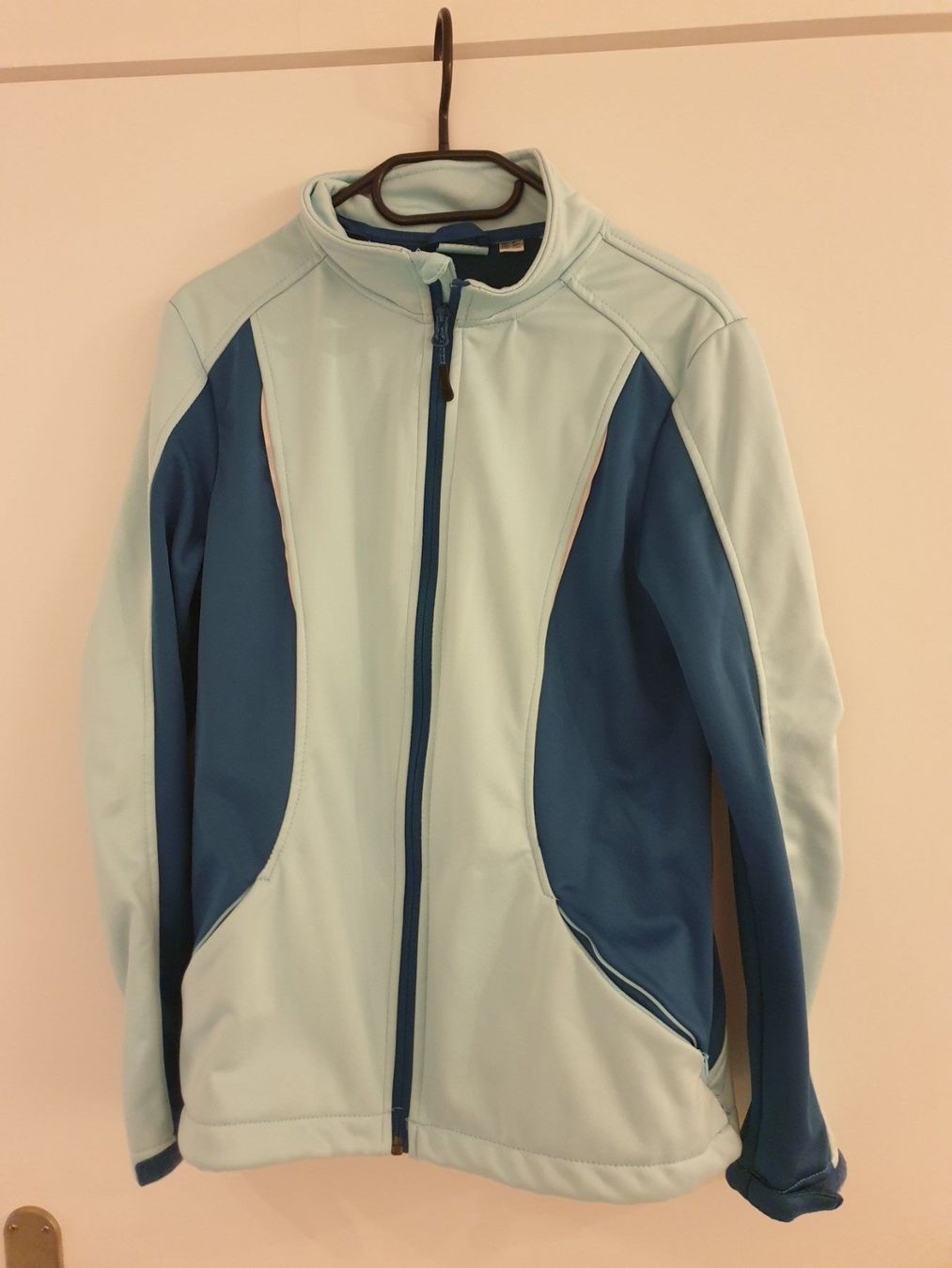 Giacche: Damen Windjacke Gr. 40/42 – Usato da Felben-Wellhausen venduto da Brummbaer90
