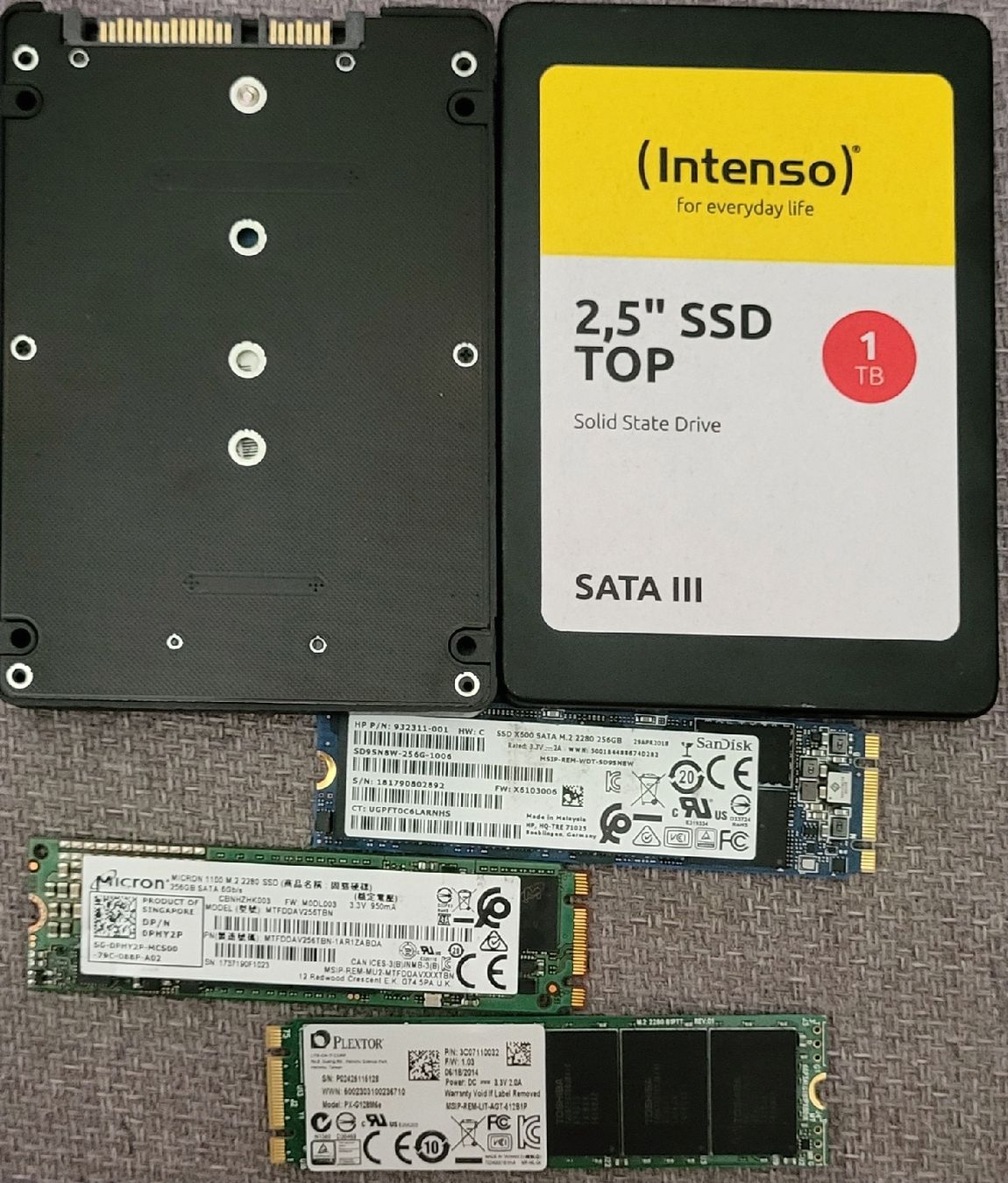 Dischi rigidi: 5×diverse SSD Festplatte 128GB-1TB – Difettoso da Zürich venduto da Gulbi1919