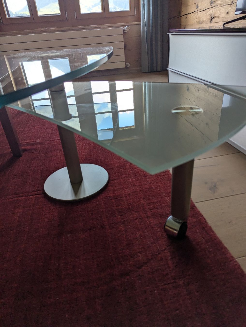 Tavoli: Moderner Couchtisch Glas/Holz 2 Ebenen – Usato da Erlenbach im Simmental venduto da freidlteam