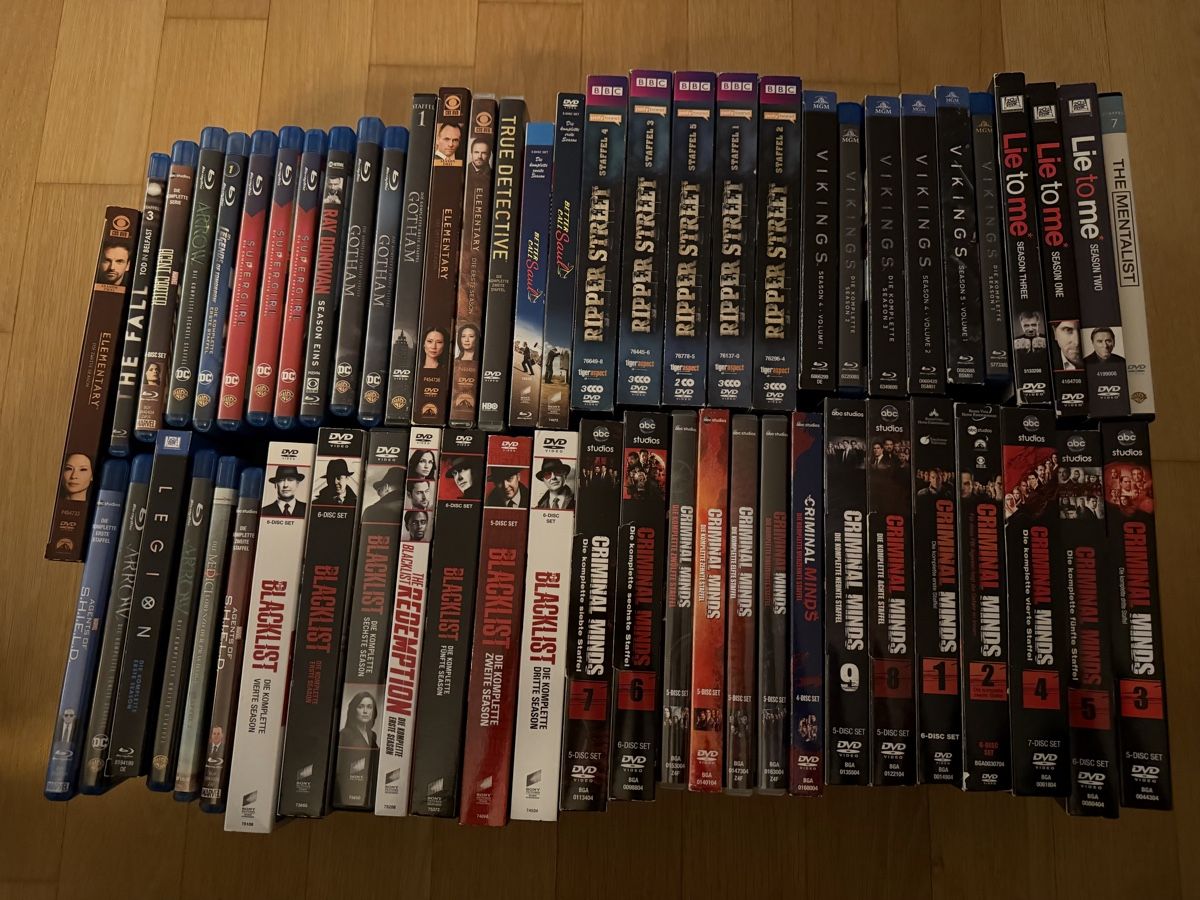 Tutti i DVDs: 59 TV-Serien-Staffeln DVD & Blu-ray Paket – Nuovo (secondo la descrizione) da Schaffhausen venduto da BenY31
