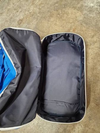 Adidas Sporttasche mit Schuhfach  Blau