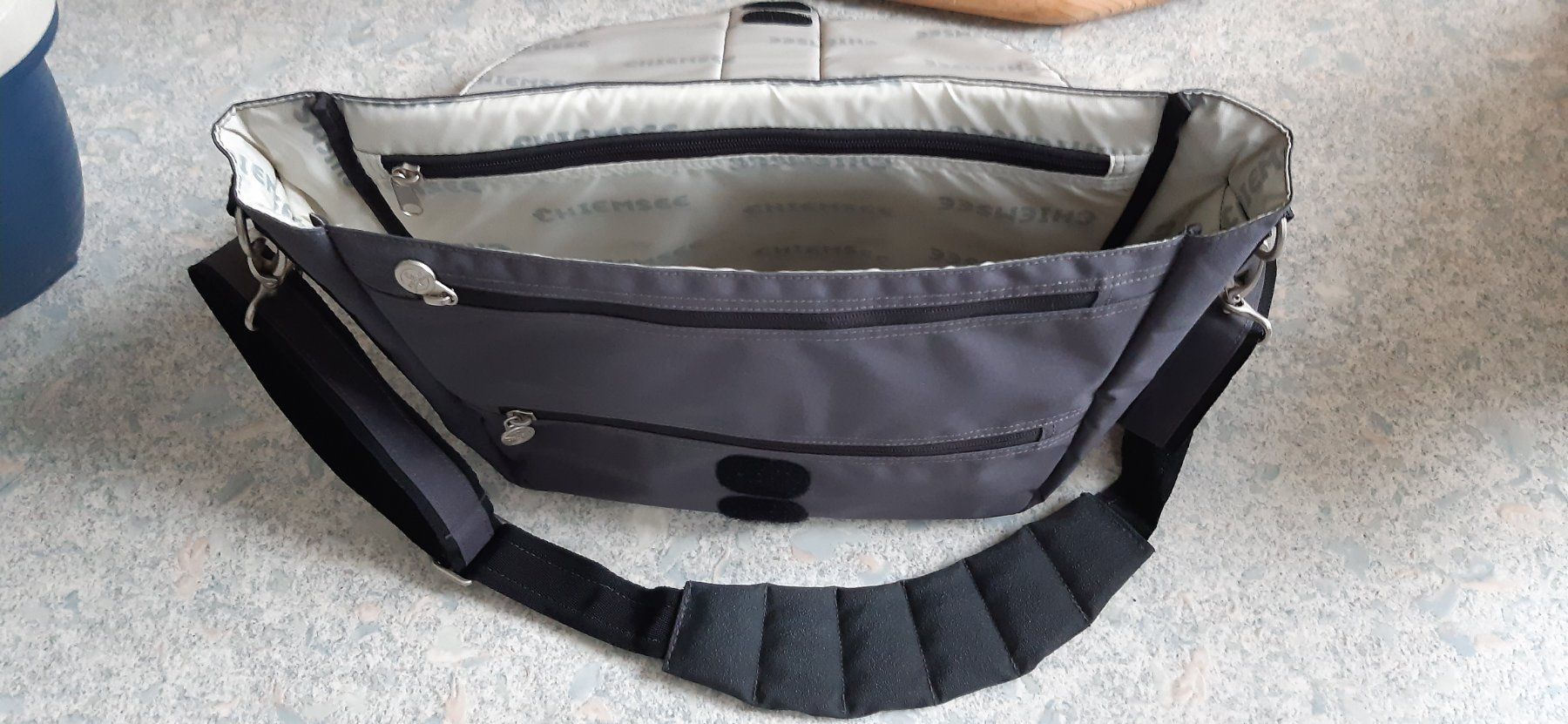 Sonstige Kleidung & Accessoires: Sac bandoulière Chiemsee – Neu (gemäss Beschreibung) aus Courtedoux von aur_yb9k 1