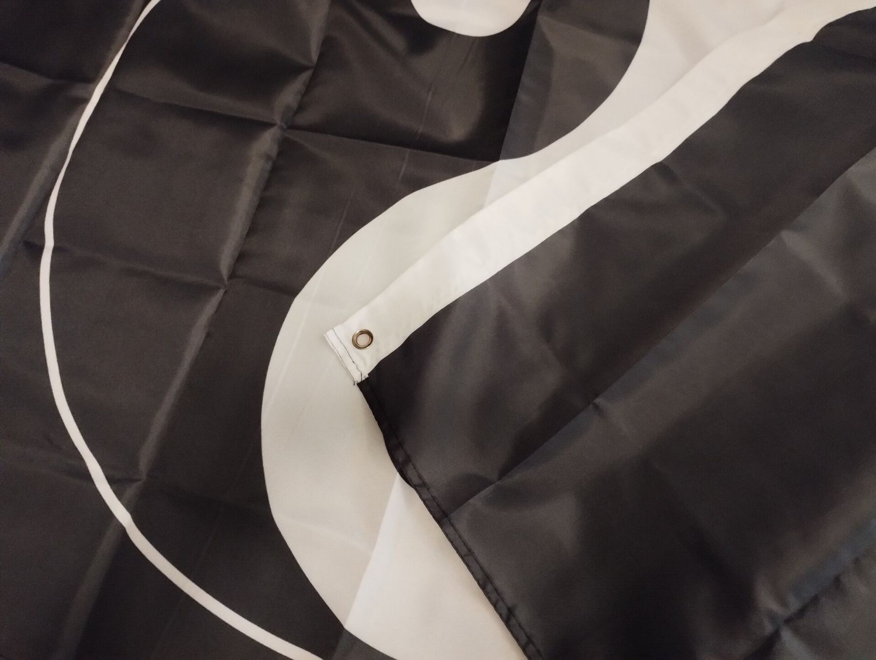 Bandiere: Yin Yang Tai Chi Flagge - Drapeau mexicain 90 x 150 cm – Nuovo e nell'imballaggio originale da Bussigny venduto da NATURALO 1