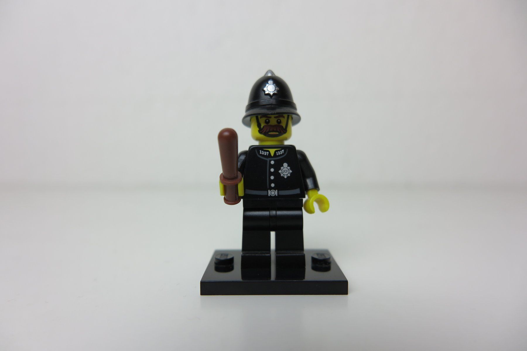 Lego Giocattoli: LEGO Minifigur CMF Serie 11 Constable – Nuovo (secondo la descrizione) da Ostermundigen venduto da RG-Collector