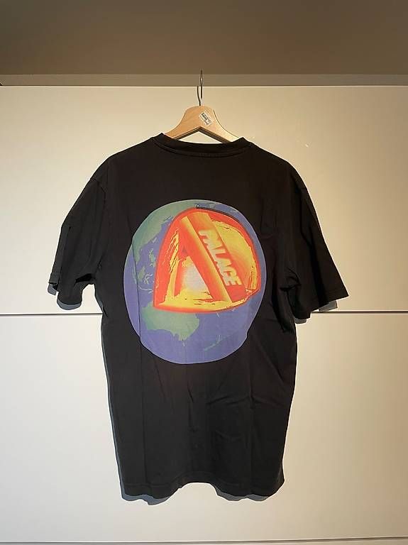 Palace T-shirts: Palace Core T-Shirt L – D'occasion à Brislach par MarcB. 1
