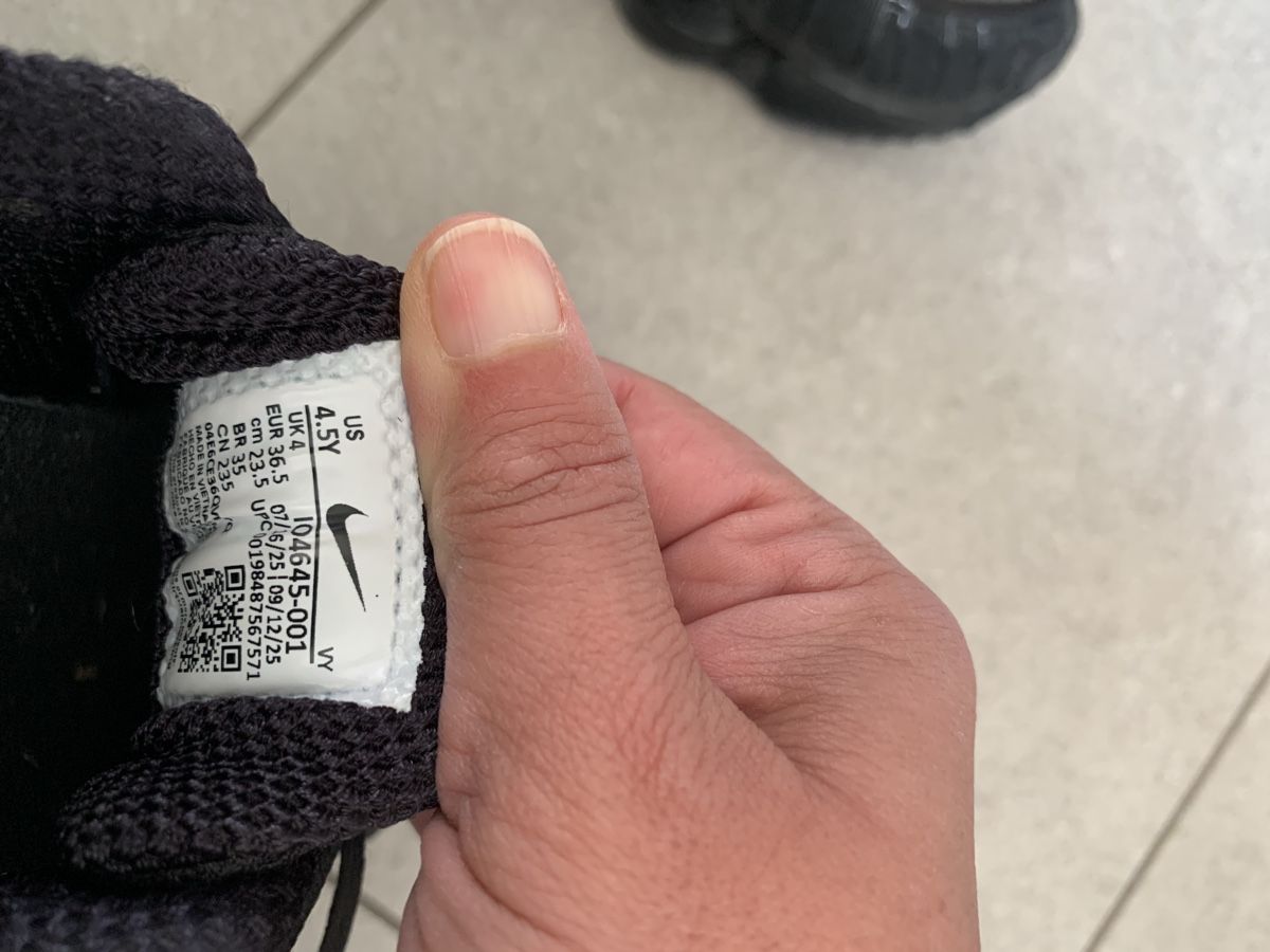 Nike Scarpe da uomo: Nike shoes - 36.5 – Usato da Eglisau venduto da kat_9tsv 4