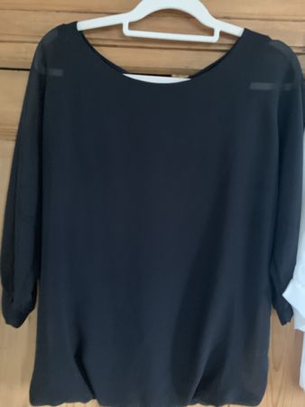 Raffinierte Bluse! Schleifenverschluss auf Rückseite Gr.36