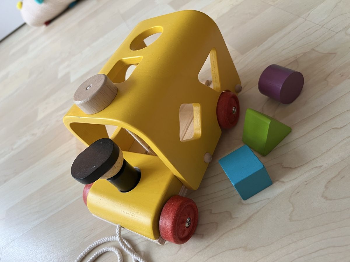 Plantoys Giocattoli: Plan Toys Sortierbus – Usato da Bergdietikon venduto da lua_6f9w 2