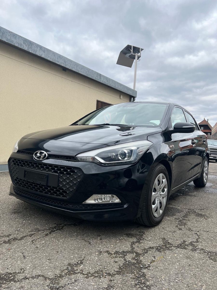 Hyundai Automobili: Hyundai i20 – Usato da Frauenfeld venduto da sve_yj27 1